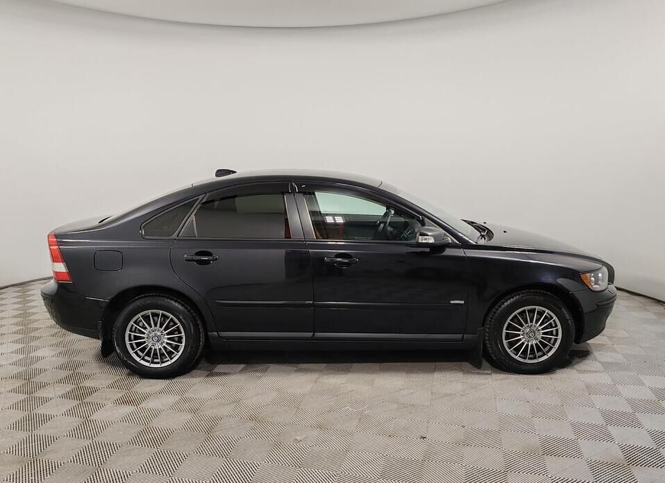 Volvo S40 1.6 MT (100 л.с.)