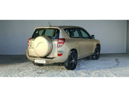 Toyota RAV4, 2011 г., 242 215 км