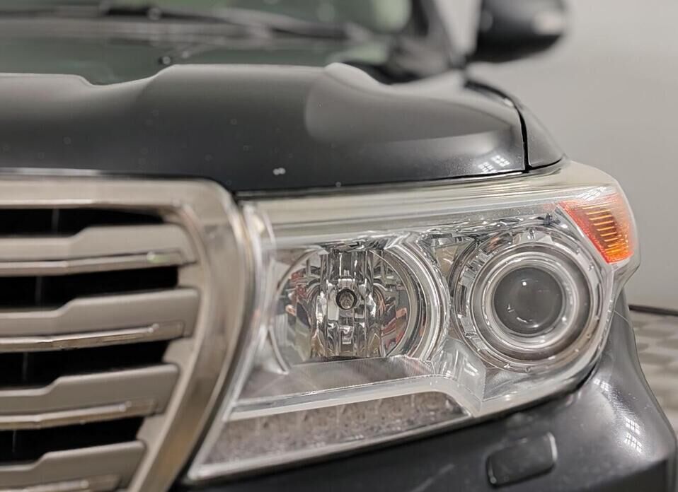 Toyota Land Cruiser, 200 Series Рестайлинг 1 4.5d AT (235 л.с.) 4WD