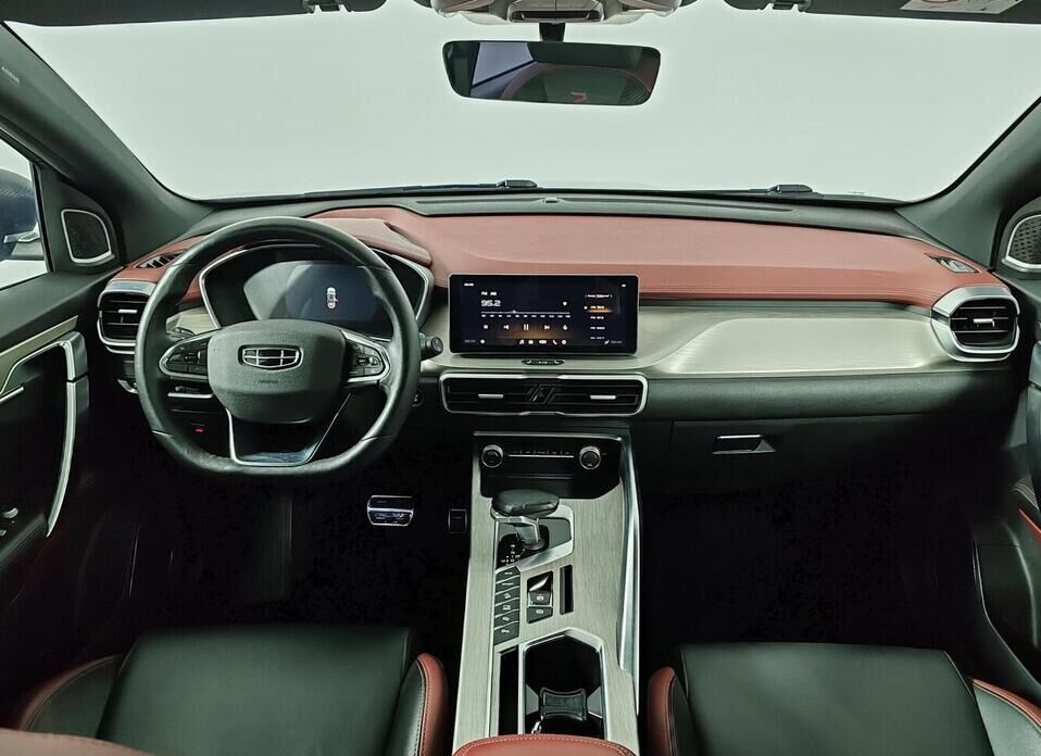 Geely Coolray, I 1.5 AMT (150 л.с.)