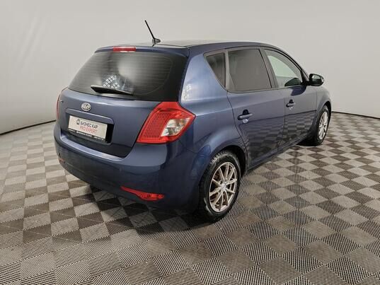 Kia Ceed, 2010&nbsp;г., 208&nbsp;352&nbsp;км