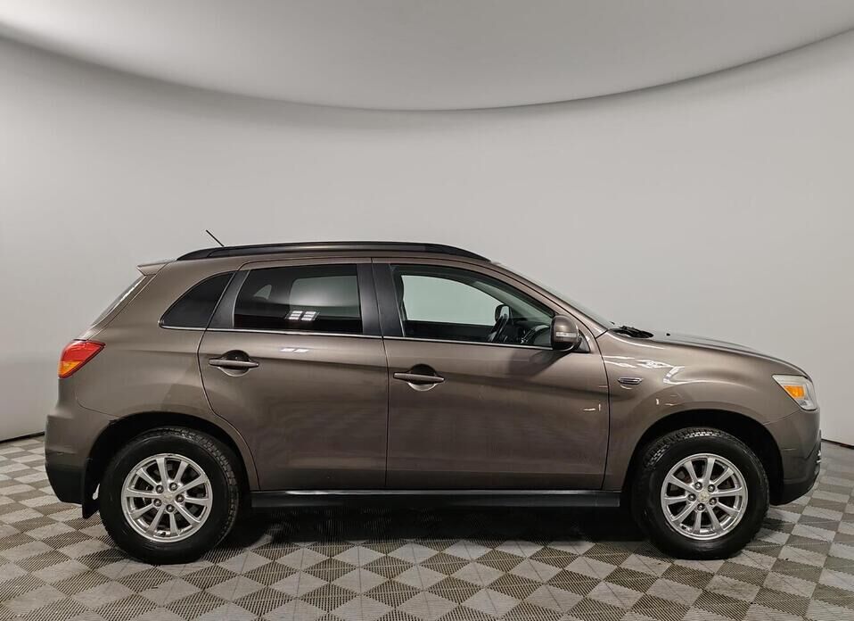 Mitsubishi ASX, I 1.8 CVT (140 л.с.)