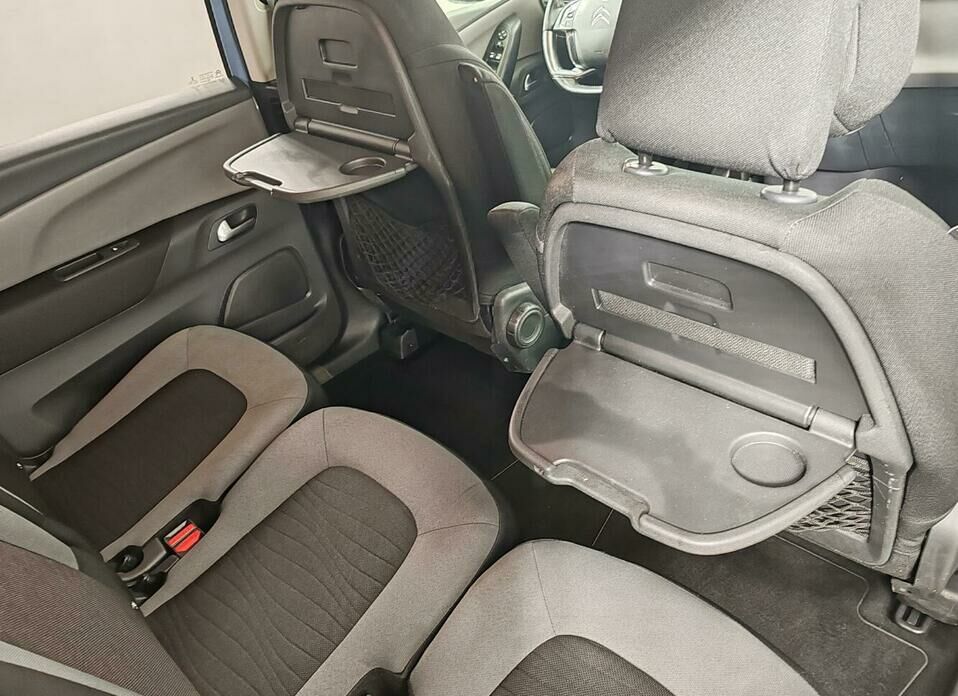 Citroen C4 Picasso 1.6 MT (120 л.с.)