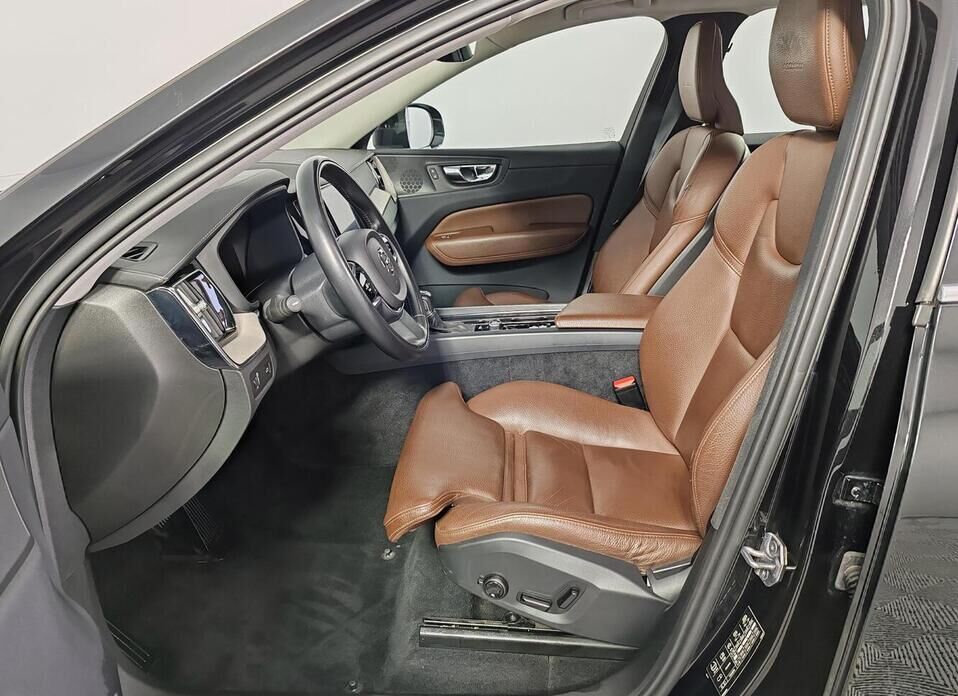 Volvo XC60, II 2.0d AT (190 л.с.) 4WD