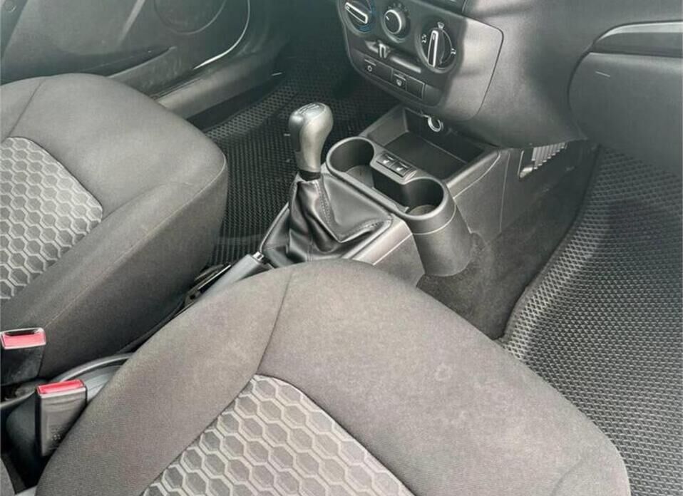 LADA (ВАЗ) Granta, I Рестайлинг 1.6 MT (90 л.с.)