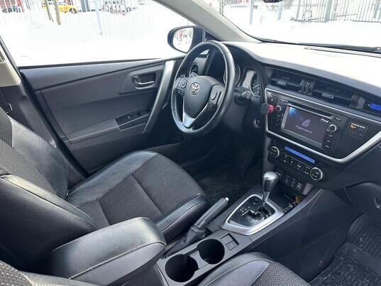 Toyota Auris, 2013&nbsp;г., 146&nbsp;941&nbsp;км