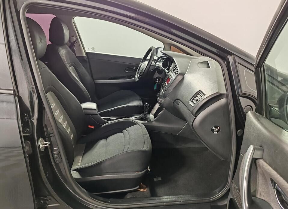 Kia Ceed, II 1.6 AT (129 л.с.)