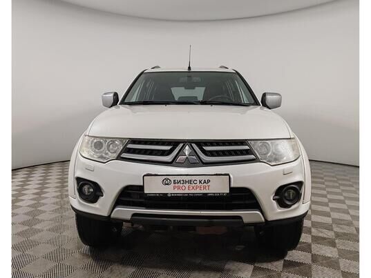 Mitsubishi Pajero Sport, II Рестайлинг, 2014 г., 250 243 км