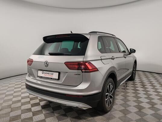 Volkswagen Tiguan, 2019&nbsp;г., 100&nbsp;734&nbsp;км