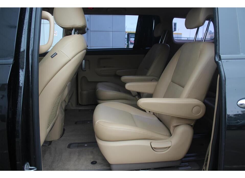 Kia Carnival, III 2.2d AT (202 л.с.)