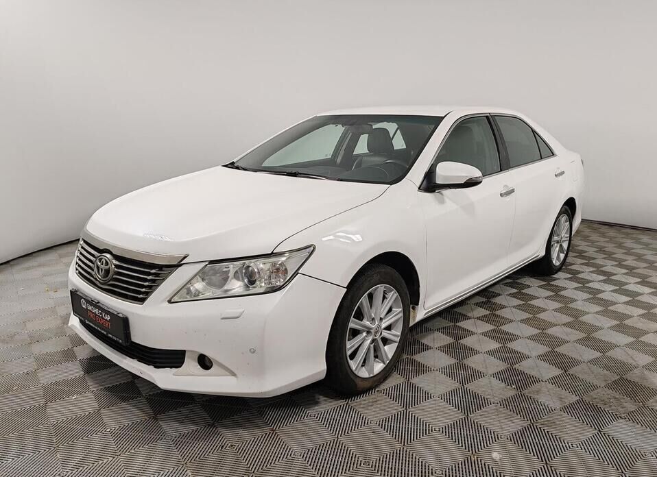 Toyota Camry, VII (XV50) 3.5 AT (277 л.с.)