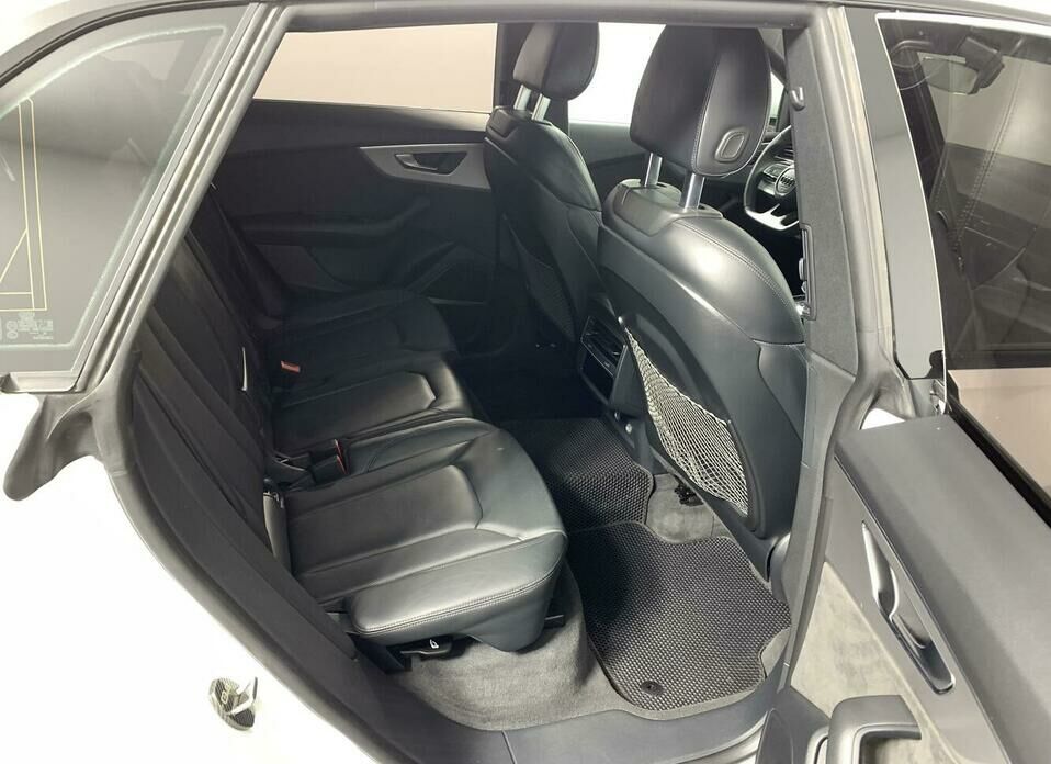 Audi Q8 55 TFSI 3.0 AT (340 л.с.) 4WD