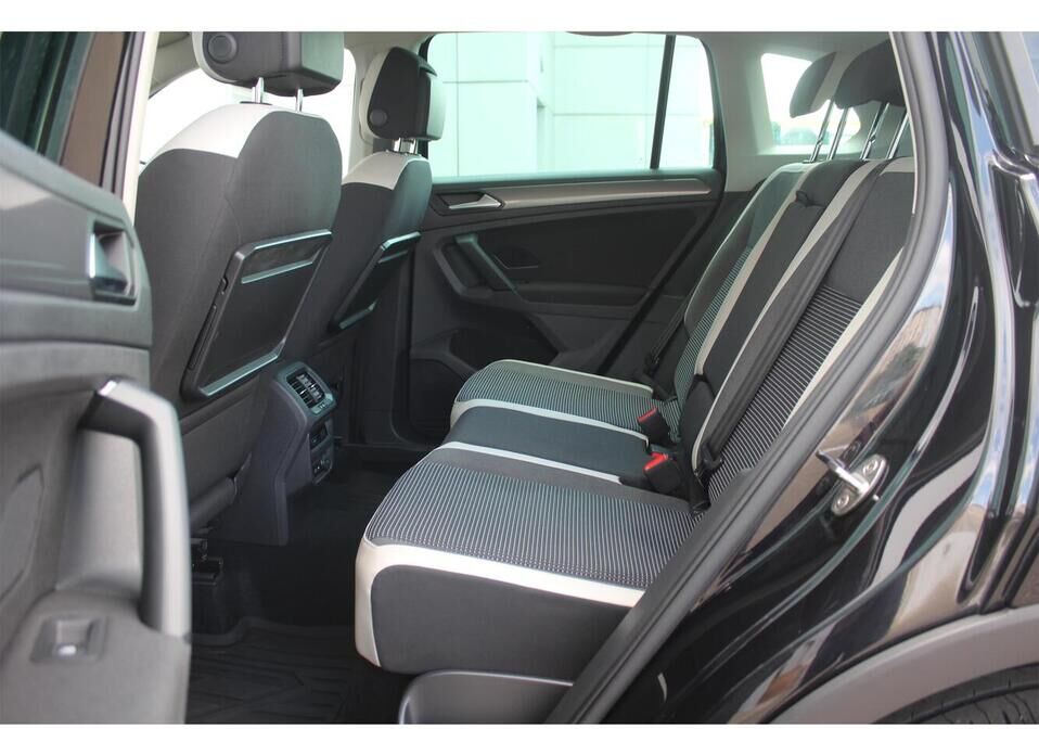 Volkswagen Tiguan, II 1.4 AMT (150 л.с.) 4WD