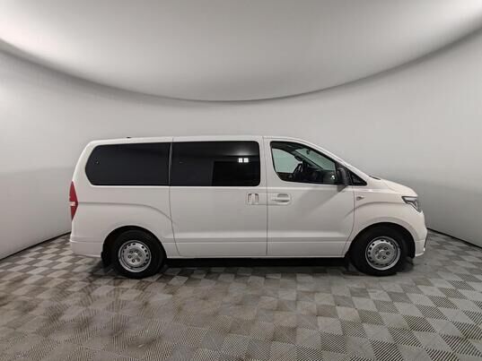 Hyundai H-1, 2021&nbsp;г., 171&nbsp;288&nbsp;км