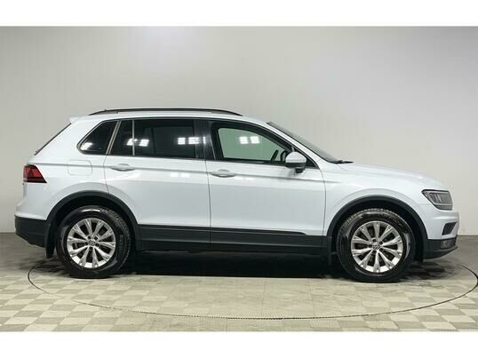 Volkswagen Tiguan, 2020 г., 69 341 км