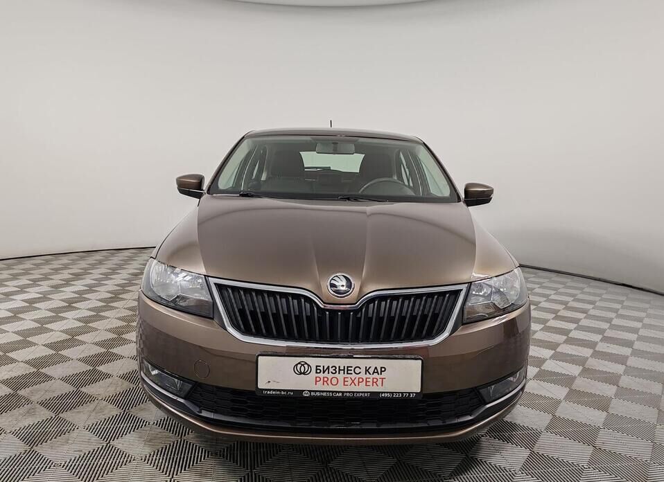 Skoda Rapid, I Рестайлинг 1.6 MT (90 л.с.)