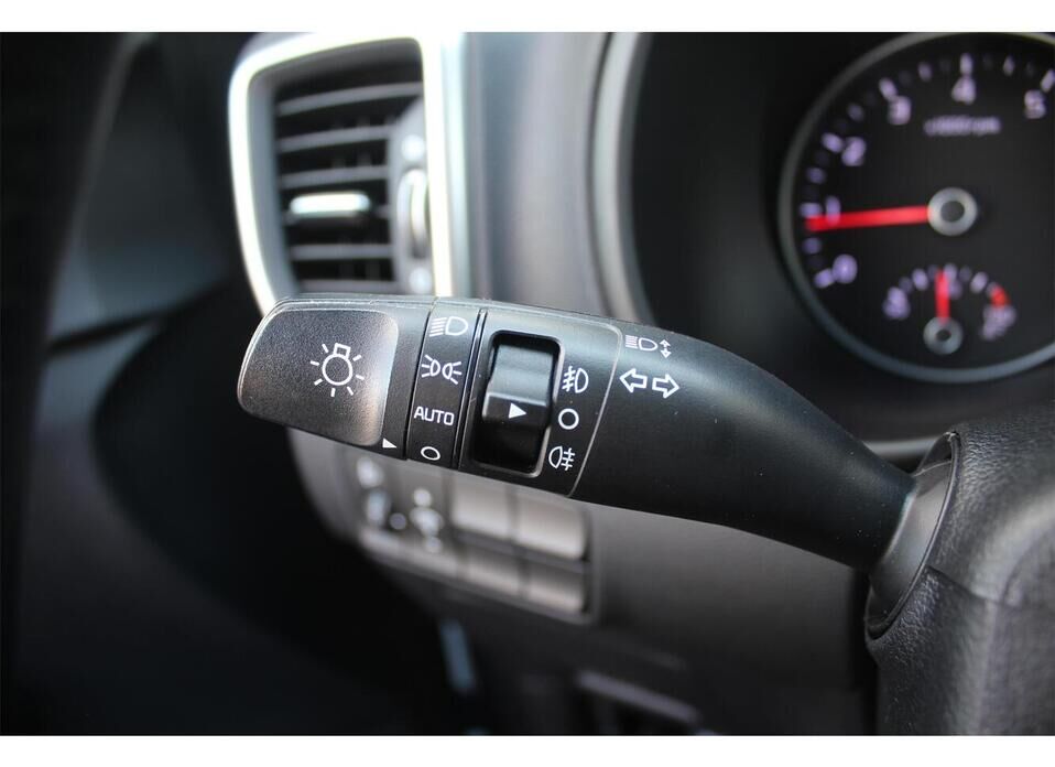 Kia Sportage, IV Рестайлинг 2.0 AT (150 л.с.)