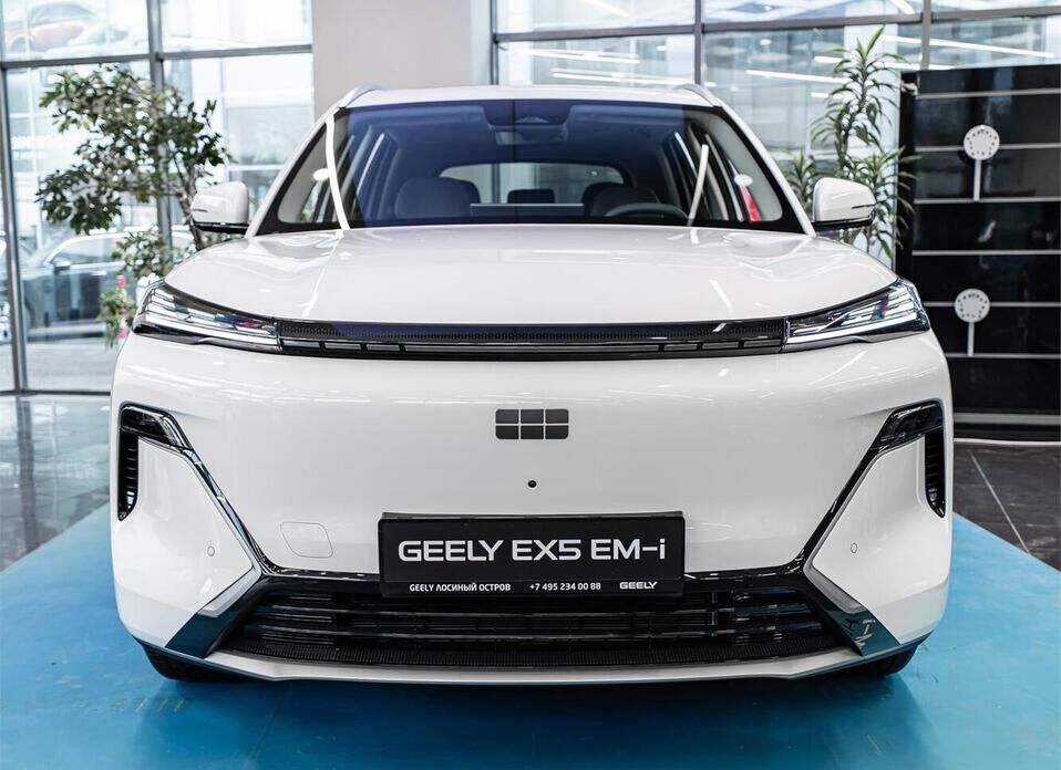 Geely EX5 EM-i 1.5hyb AT (167 л.с.)
