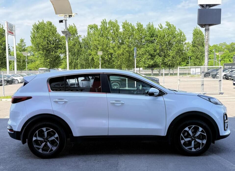 Kia Sportage, IV Рестайлинг 2.0 AT (150 л.с.)