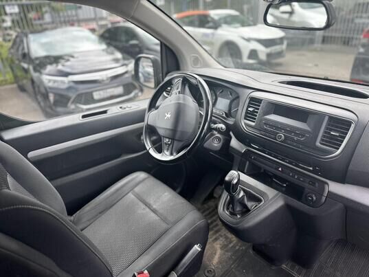 Peugeot Traveller, 2020 г., 204 586 км