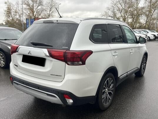 Mitsubishi Outlander, III Рестайлинг 2, 2016 г., 168 739 км