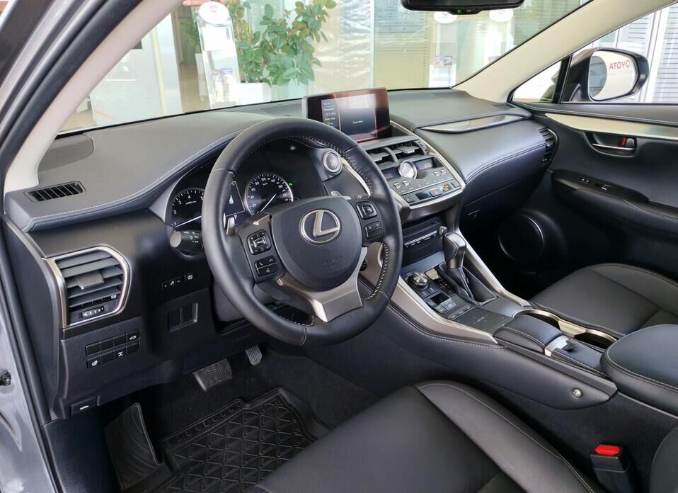 Lexus NX, I Рестайлинг 200 2.0 CVT (150 л.с.) 4WD