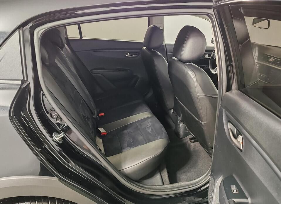 Kia Rio, IV X-Line 1.6 AT (123 л.с.)