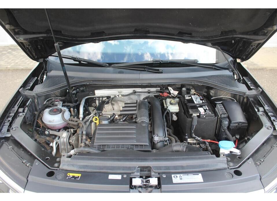 Volkswagen Tiguan, II 1.4 AMT (150 л.с.) 4WD