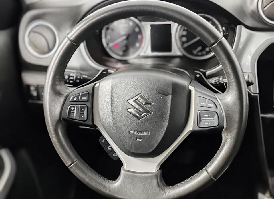 Suzuki Vitara 1.6 AT (117 л.с.) 4WD