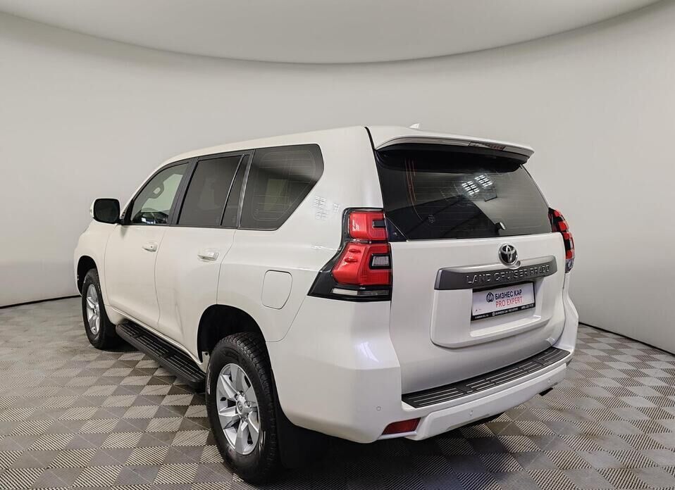 Toyota Land Cruiser Prado, 150 Series Рестайлинг 2 2.7 AT (163 л.с.) 4WD