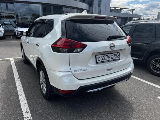 Nissan X-Trail, 2019 г., 175 997 км