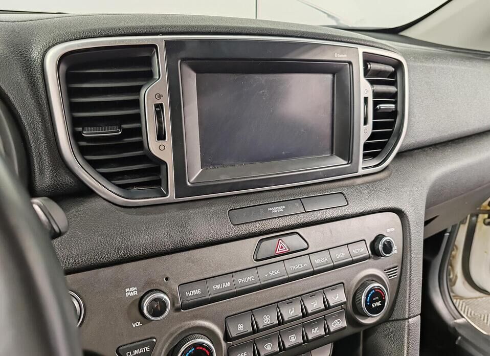 Kia Sportage, IV Рестайлинг 2.0 AT (150 л.с.)