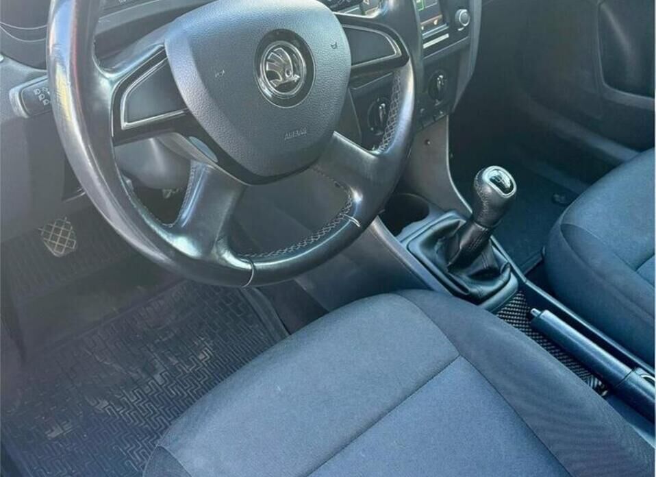 Skoda Rapid, I Рестайлинг 1.6 MT (90 л.с.)