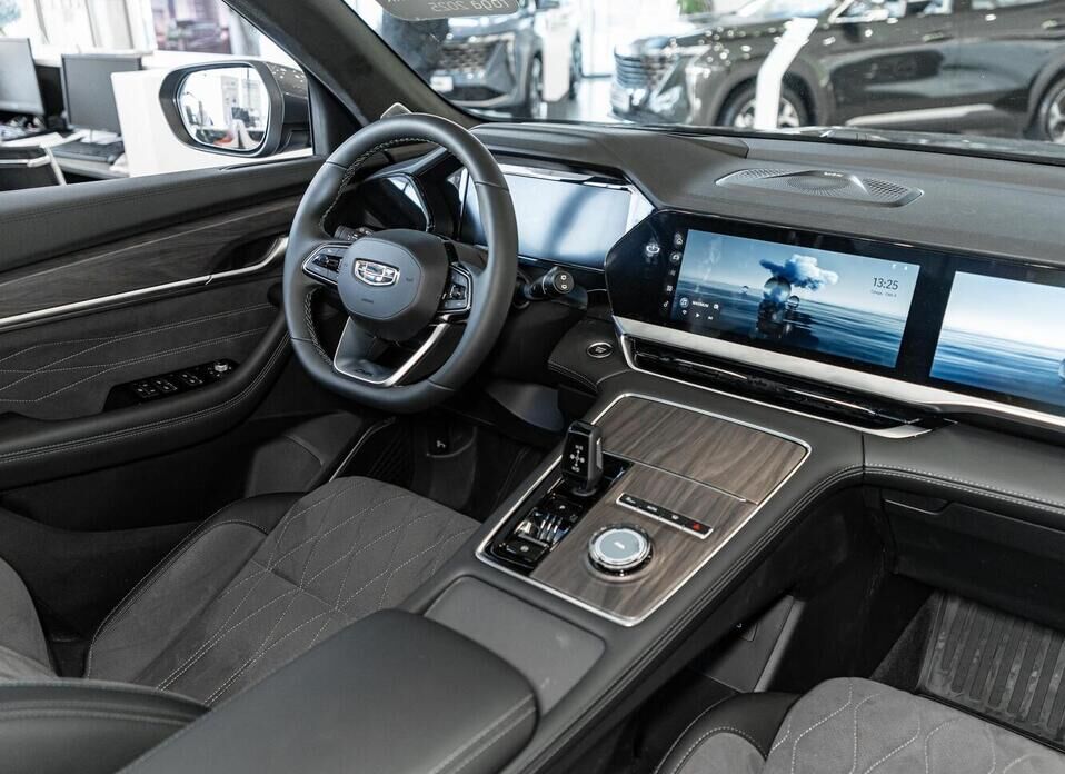 Geely Monjaro, I 2.0 AT (238 л.с.) 4WD