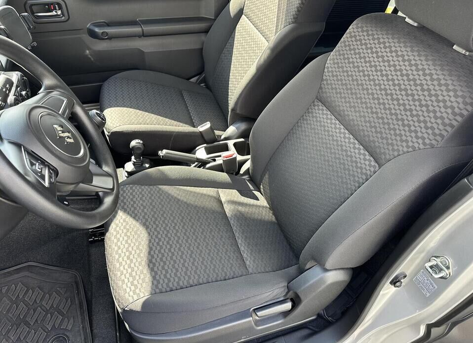 Suzuki Jimny 1.5 MT (102 л.с.) 4WD