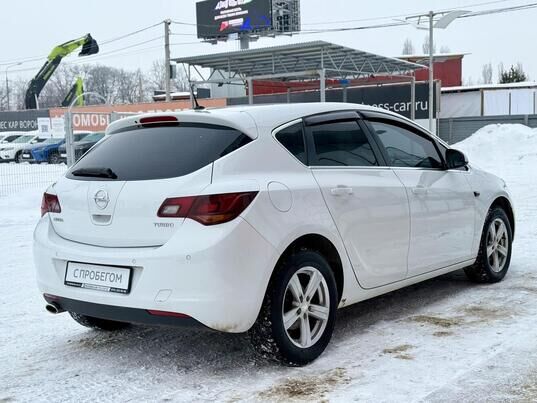 Opel Astra, 2012&nbsp;г., 175&nbsp;498&nbsp;км