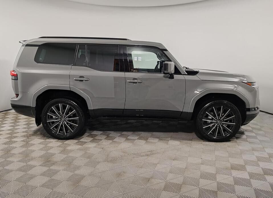 Lexus GX, III 550 3.4 AT (354 л.с.) 4WD