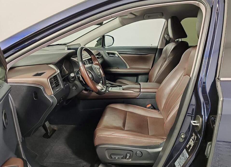 Lexus RX, IV Рестайлинг 300 2.0 AT (238 л.с.) 4WD