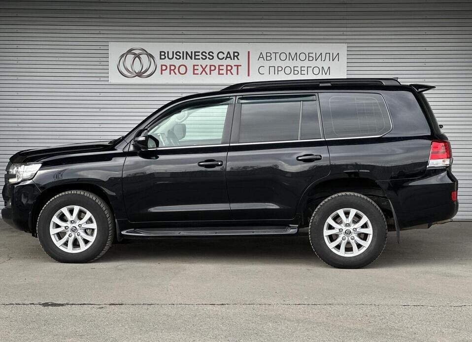 Toyota Land Cruiser, 200 Series Рестайлинг 2 4.6 AT (309 л.с.) 4WD