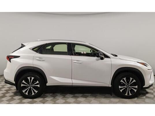 Lexus NX, 2019 г., 75 562 км
