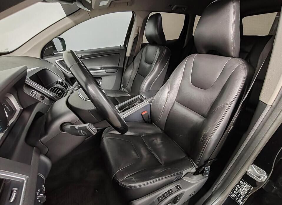 Volvo XC60, I Рестайлинг 2.4d AT (181 л.с.) 4WD
