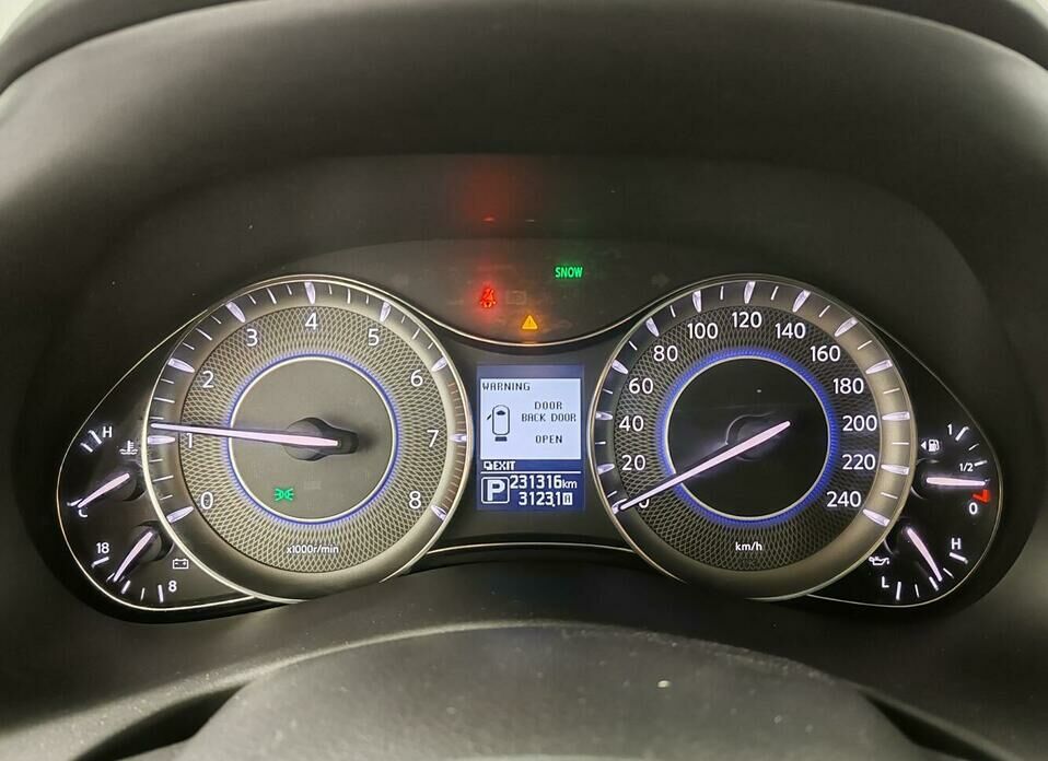 Infiniti QX80 5.6 AT (405 л.с.) 4WD
