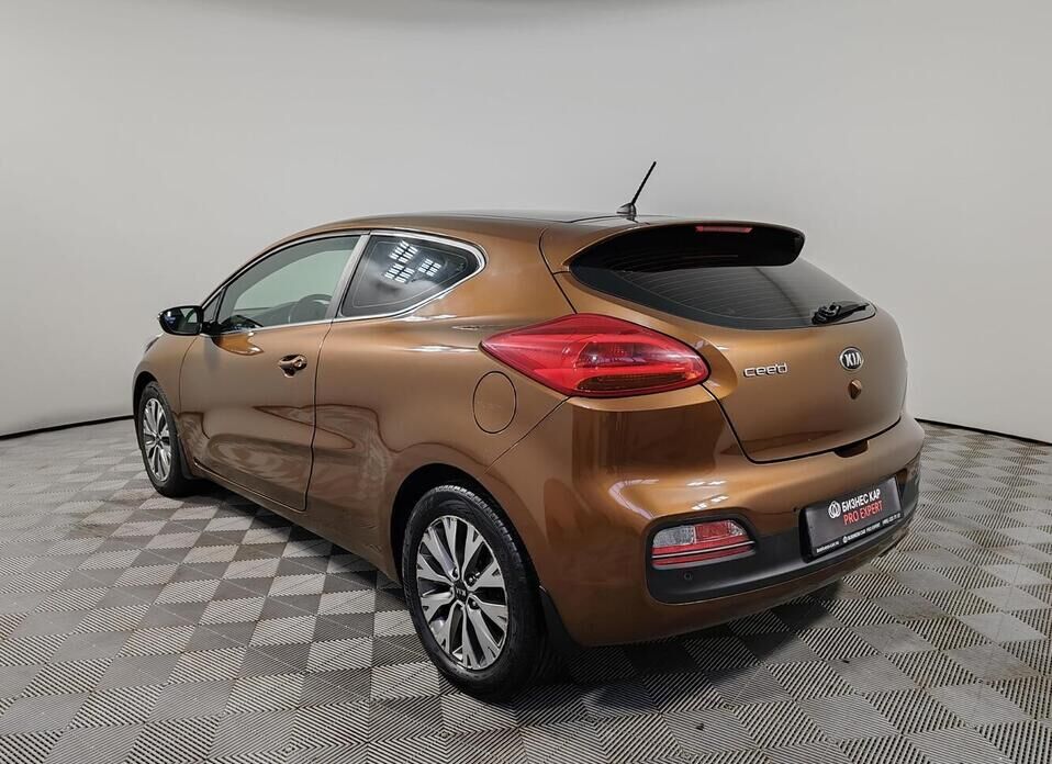 Kia Ceed, II Рестайлинг 1.6 AMT (135 л.с.)