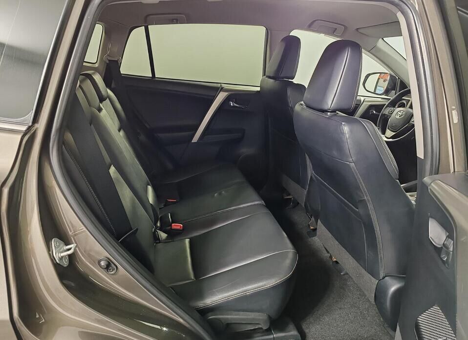 Toyota RAV4, IV (XA40) 2.0 CVT (146 л.с.) 4WD