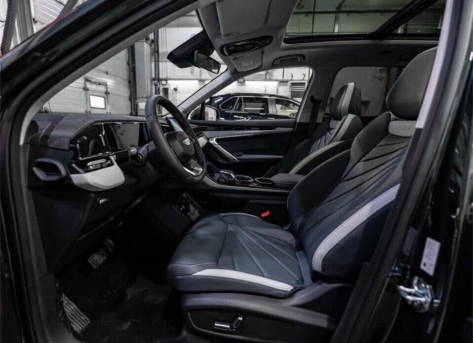 Geely Atlas, II 1.5 AMT (147 л.с.)