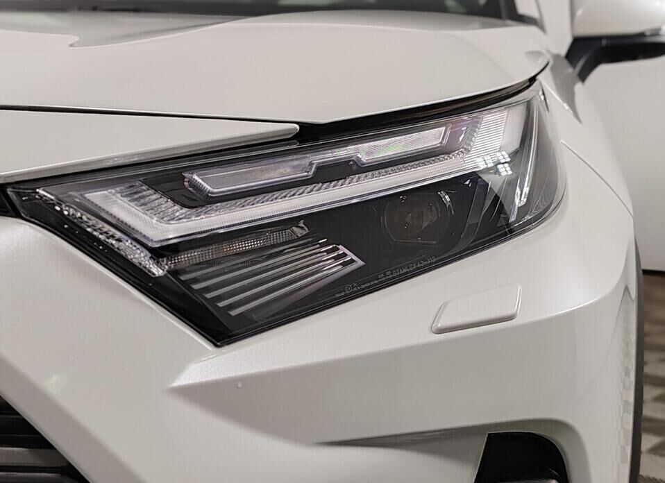 Toyota RAV4, VI (XA60) 2.0 CVT (171 л.с.) 4WD