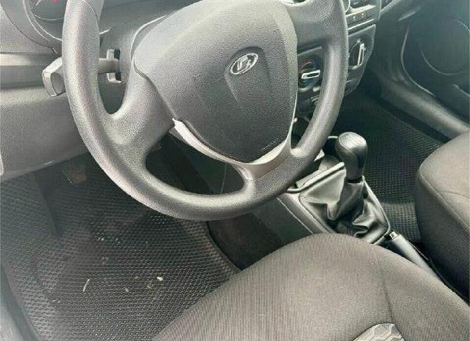 LADA (ВАЗ) Granta, I Рестайлинг 1.6 MT (90 л.с.)