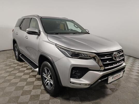 Toyota Fortuner, 2020 г., 82 504 км