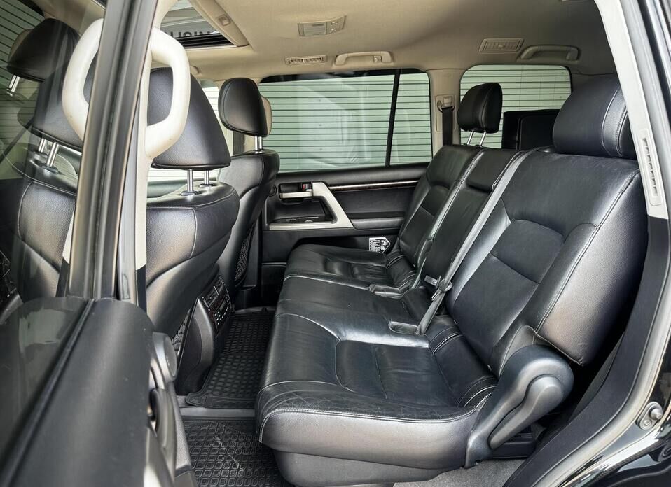 Toyota Land Cruiser, 200 Series 4.5d AT (235 л.с.) 4WD