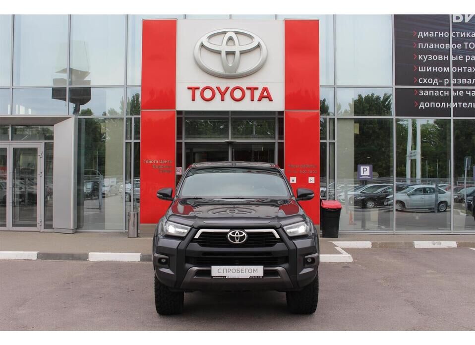 Toyota Hilux 2.8d AT (200 л.с.) 4WD